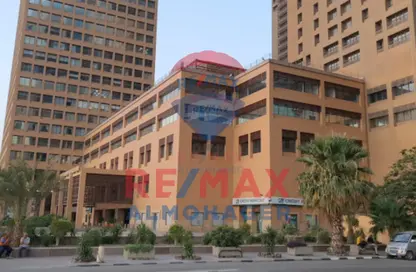 Office Space - Studio - 2 Bathrooms for rent in Gameat Al Dewal Al Arabeya St. - Mohandessin - Giza