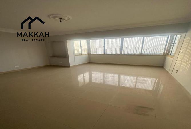 8640479 - Property Image 3