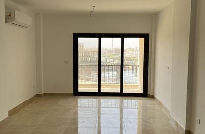 شقة - 3 غرف نوم - 3 حمامات للايجار في مون ريزيدنس - فيفث سكوير - التجمع الخامس - مدينة القاهرة الجديدة - القاهرة