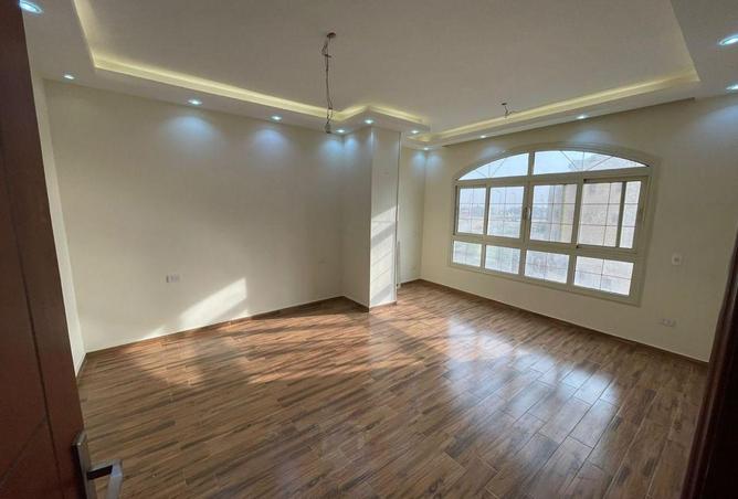 8567541 - Property Image 3