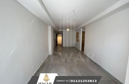 Apartment - 2 Bedrooms - 1 Bathroom for sale in Sky line - Smouha - Hay Sharq - Alexandria