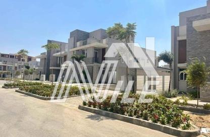 Townhouse - 4 Bedrooms - 4 Bathrooms for sale in Al Maqsad - New Capital Compounds - New Capital City - Cairo Townhouse - 4 Bedrooms - 4 Bathrooms for sale in Al Maqsad - New Capital Compounds - New Capital City - Cairo