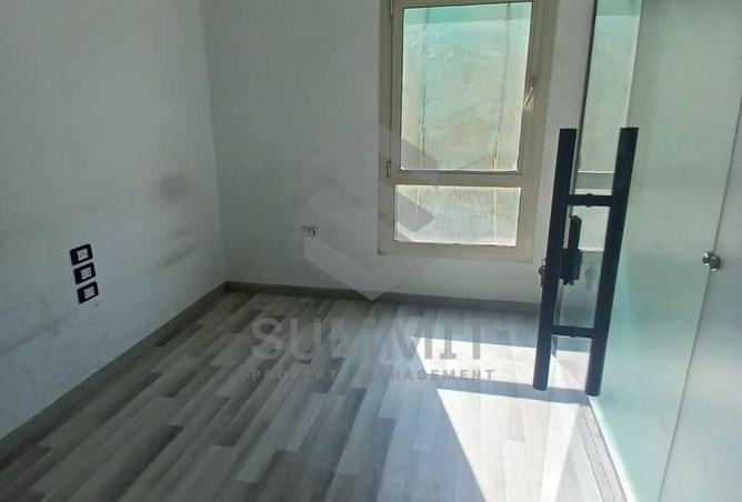100080018 - Property Image 3