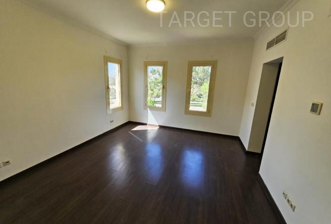 99121819 - Property Image 3