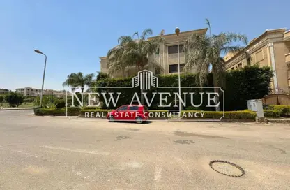 فيلا - 8 غرف نوم - 8 حمامات للبيع في حى جنوب الاكايمية - مدينة القاهرة الجديدة - القاهرة