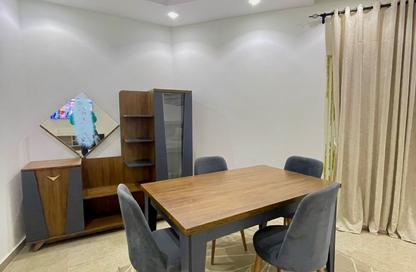 شقة - 3 غرف نوم - 2 حمامات للايجار في عمارات البنفسج - البنفسج - مدينة القاهرة الجديدة - القاهرة