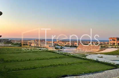 Chalet - 2 Bedrooms - 2 Bathrooms for sale in La Vista Bay - La Vista - Qesm Ad Dabaah - North Coast