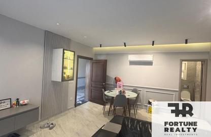 Apartment - 1 Bedroom - 2 Bathrooms for rent in Garden Residence - Hyde Park - New Cairo City - Cairo