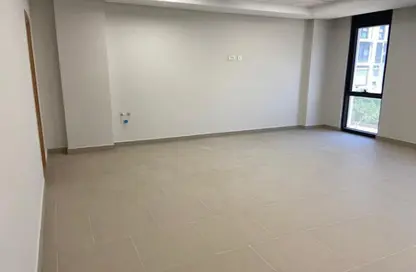 عيادة - استوديو - 2 حمامات للبيع في 6 ويست - بيفرلي هيلز - كمبوندات الشيخ زايد - الشيخ زايد - الجيزة عيادة - استوديو - 2 حمامات للبيع في 6 ويست - بيفرلي هيلز - كمبوندات الشيخ زايد - الشيخ زايد - الجيزة