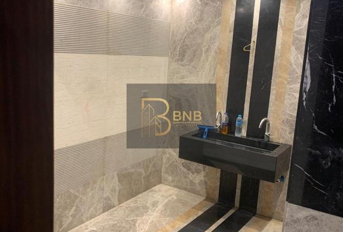 102907138 - Property Image 3