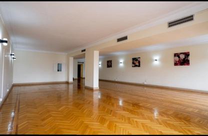 Apartment - 5 Bedrooms - 4 Bathrooms for rent in Ahmed Heshmat St. - Zamalek - Cairo