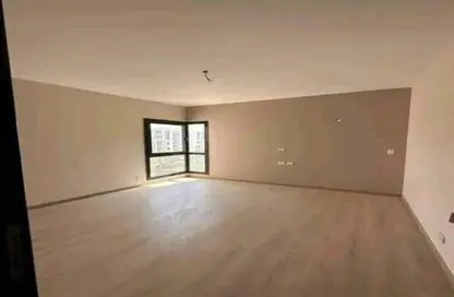 شقة - 4 غرف نوم - 3 حمامات للبيع في فيلدج ويست - كمبوندات الشيخ زايد - الشيخ زايد - الجيزة