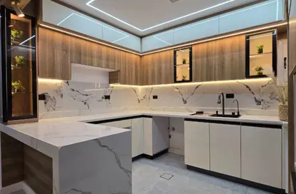 شقة - 3 غرف نوم - 2 حمامات للبيع في البوابة الرابعة - مينا - حدائق الاهرام - الجيزة