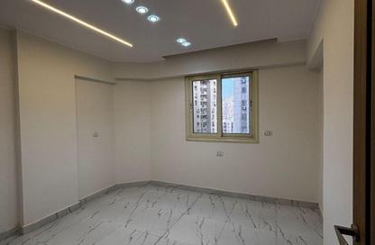 Apartment - 3 Bedrooms - 3 Bathrooms for sale in Tabarak - Zahraa El Maadi - Hay El Maadi - Cairo