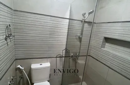 Apartment - 4 Bedrooms - 2 Bathrooms for sale in Fareek Awal Ali Amer St. - 6th Zone - Nasr City - Cairo