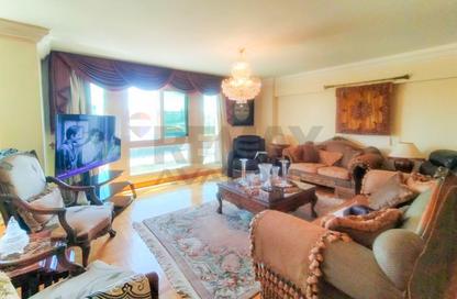 Apartment - 4 Bedrooms - 3 Bathrooms for sale in Smouha - Hay Sharq - Alexandria