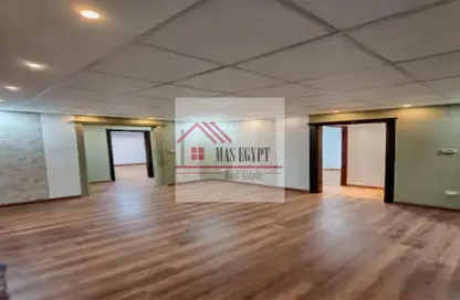 مساحات مكتبية - 7 غرف نوم - 3 حمامات للايجار في شارع جامعة الدول العربية - المهندسين - الجيزة