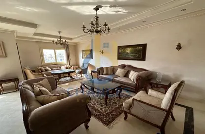 Apartment - 3 Bedrooms - 2 Bathrooms for sale in Omar Makram St. - Al Narges 6 - Al Narges - New Cairo City - Cairo