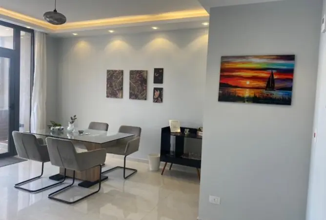 121656422 - Property Image 3