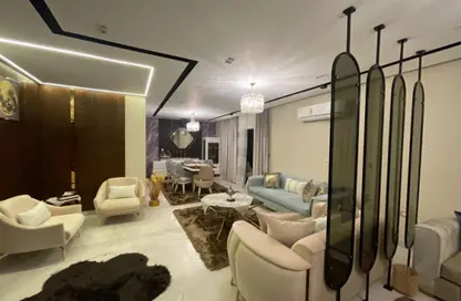 Apartment - 3 Bedrooms - 3 Bathrooms for sale in October Plaza - 6 October Compounds - 6 October City - Giza