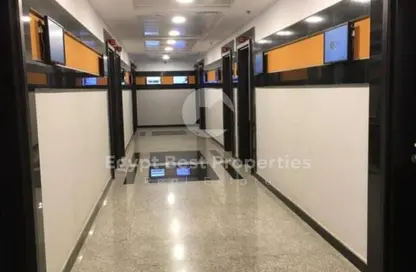 عيادة - 3 غرف نوم - 2 حمامات للايجار في مركز القاهرة الطبي - شارع التسعين الشمالي - التجمع الخامس - مدينة القاهرة الجديدة - القاهرة