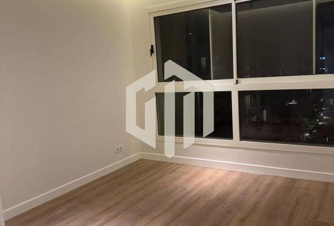 8712045 - Property Image 3