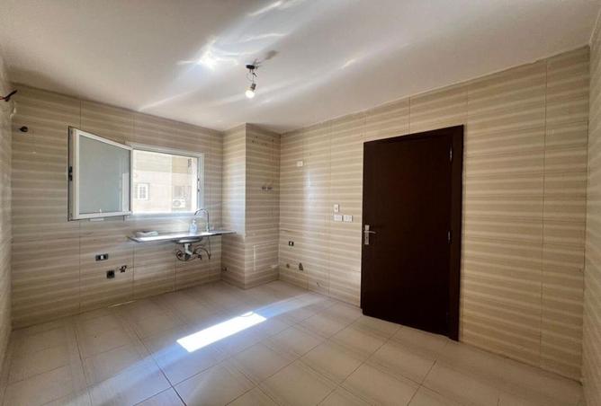 70375089 - صورة العقار 3