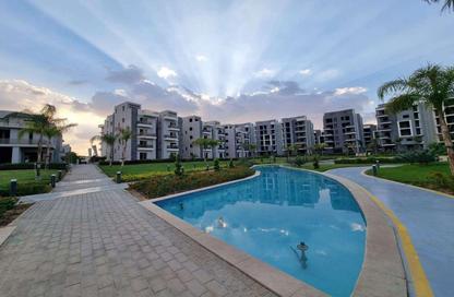 Apartment - 3 Bedrooms - 3 Bathrooms for sale in Sun Capital - Fayoum Desert road - 6 October City - Giza