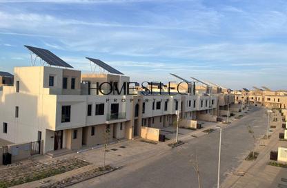 Townhouse - 3 Bedrooms - 4 Bathrooms for sale in Vye Sodic - New Zayed City - Sheikh Zayed City - Giza