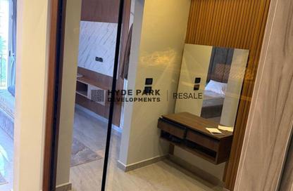 Apartment - 2 Bedrooms - 2 Bathrooms for sale in Centerville - Hyde Park - New Cairo City - Cairo