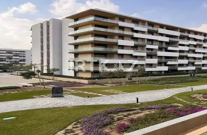 شقة - 3 غرف نوم - 2 حمامات للبيع في كمبوند البروج - كمبوندات الشروق - مدينة الشروق - القاهرة