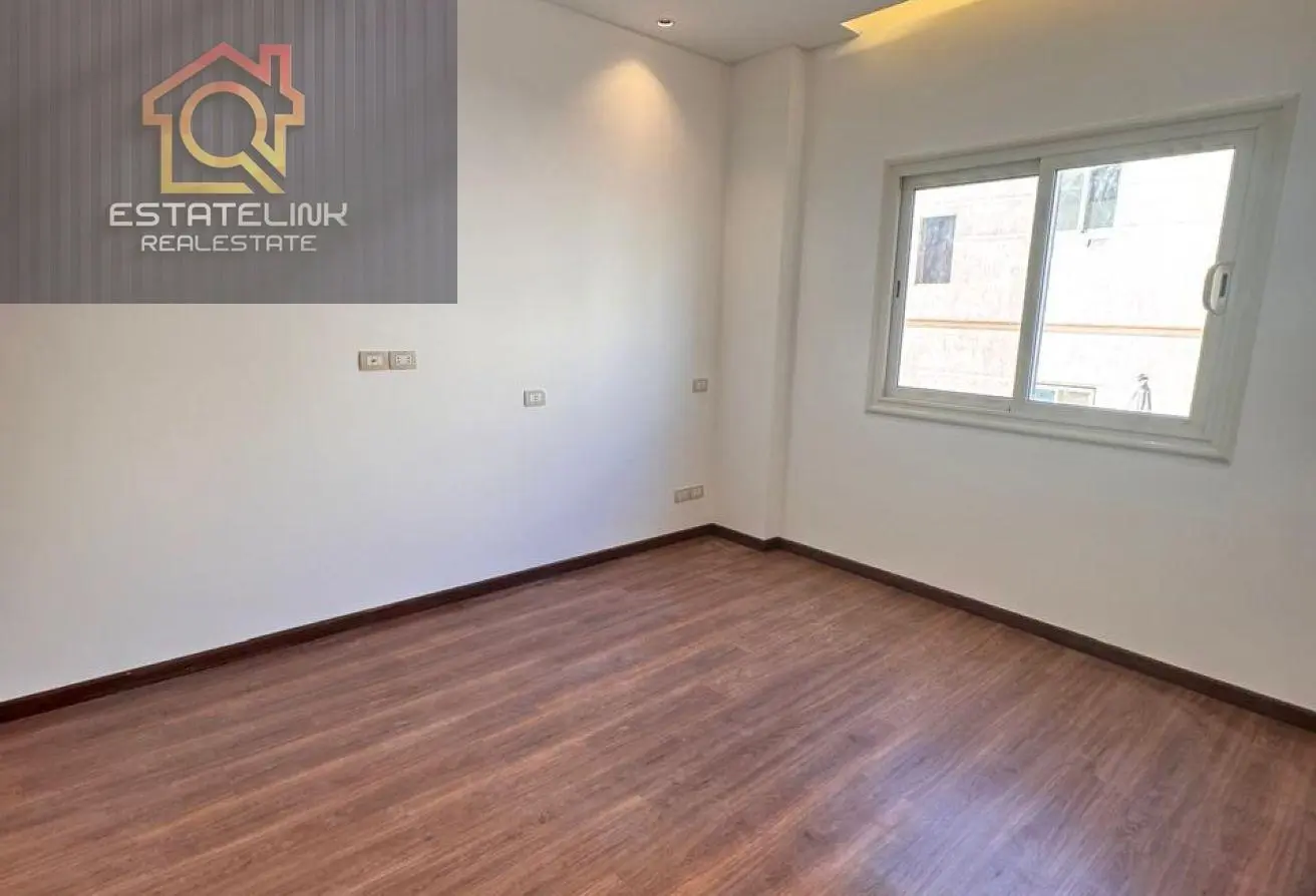 8643839 - الصورة الرئيسية للعقار