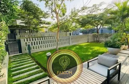 Villa - 4 Bedrooms - 3 Bathrooms for sale in Al Burouj Compound - El Shorouk Compounds - Shorouk City - Cairo