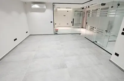 مساحات مكتبية - 4 غرف نوم - 3 حمامات للايجار في ريحانة بلازا - زهراء المعادي - حي المعادي - القاهرة