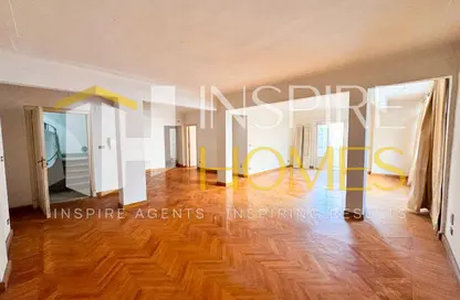 Apartment - 4 Bedrooms - 1 Bathroom for sale in San Stefano - Hay Sharq - Alexandria