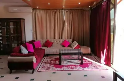 شقة - 3 غرف نوم - 2 حمامات للايجار في شارع 20 - الحي الثاني - التجمع الخامس - مدينة القاهرة الجديدة - القاهرة