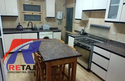 Apartment - 3 Bedrooms - 1 Bathroom for rent in Kabol St. - 6th Zone - Nasr City - Cairo