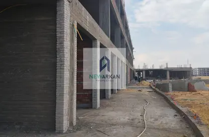 محل تجاري - استوديو - 1 حمام للبيع في شادوز - محور 26 يوليو - مدينة 6 أكتوبر - الجيزة