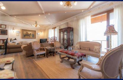 Apartment - 3 Bedrooms - 3 Bathrooms for sale in Abo Qir St. - Sporting - Hay Sharq - Alexandria