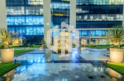 مساحات مكتبية - غرفة نوم - 1 حمام للايجار في شارع التسعين الشمالي - التجمع الخامس - مدينة القاهرة الجديدة - القاهرة