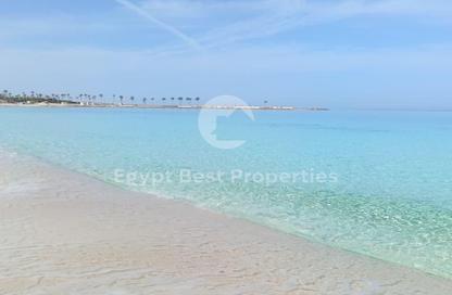 Chalet - 3 Bedrooms - 3 Bathrooms for sale in Koun - Ras Al Hekma - North Coast