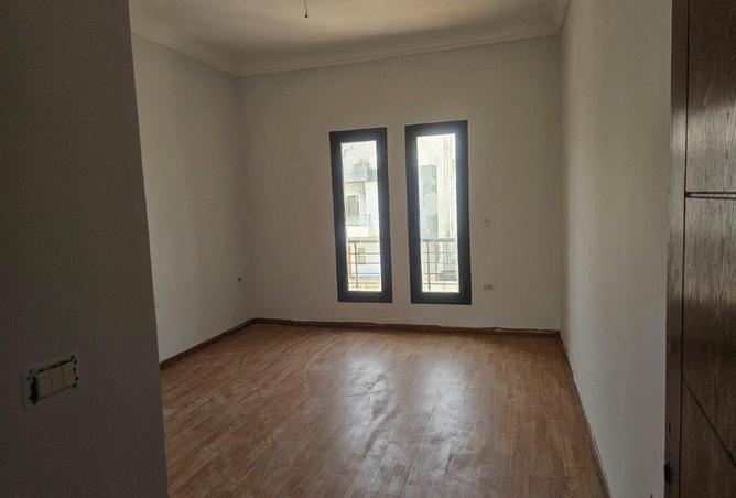 67728311 - Property Image 3