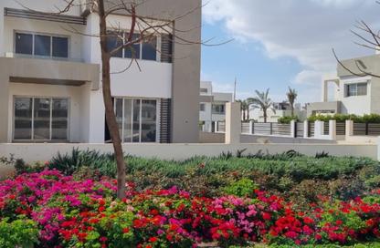 Villa - 6 - 4 for sale in Cluster 18 - Hyde Park - New Cairo City - Cairo