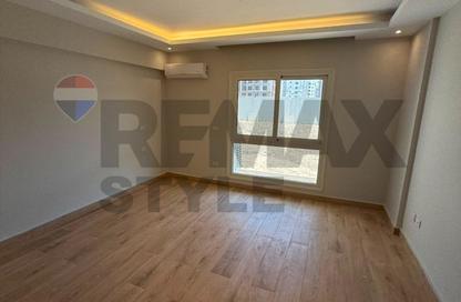 Apartment - 3 Bedrooms - 2 Bathrooms for rent in Mountain View iCity - 5th Settlement Compounds - The 5th Settlement - New Cairo City - Cairo