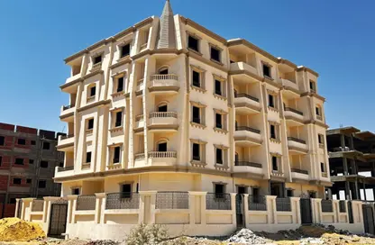 Apartment - 3 Bedrooms - 2 Bathrooms for sale in Bait Alwatan - The 5th Settlement - New Cairo City - Cairo