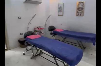 عيادة - استوديو - 2 حمامات للايجار في شارع الدقي - الدقي - الجيزة
