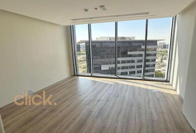 77061273 - Property Image 3