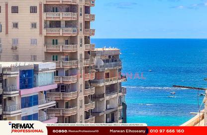 Apartment - 4 Bedrooms - 2 Bathrooms for sale in El Gaish Road - Miami - Hay Awal El Montazah - Alexandria Apartment - 4 Bedrooms - 2 Bathrooms for sale in El Gaish Road - Miami - Hay Awal El Montazah - Alexandria