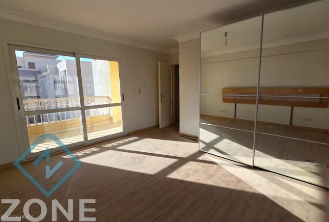 67733777 - Property Image 3