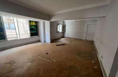 شقة - 3 غرف نوم - 2 حمامات للبيع في شارع لبنان - المهندسين - الجيزة شقة - 3 غرف نوم - 2 حمامات للبيع في شارع لبنان - المهندسين - الجيزة